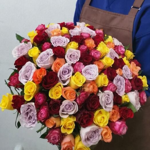 Цветы Алматы розы 25, 51,101,