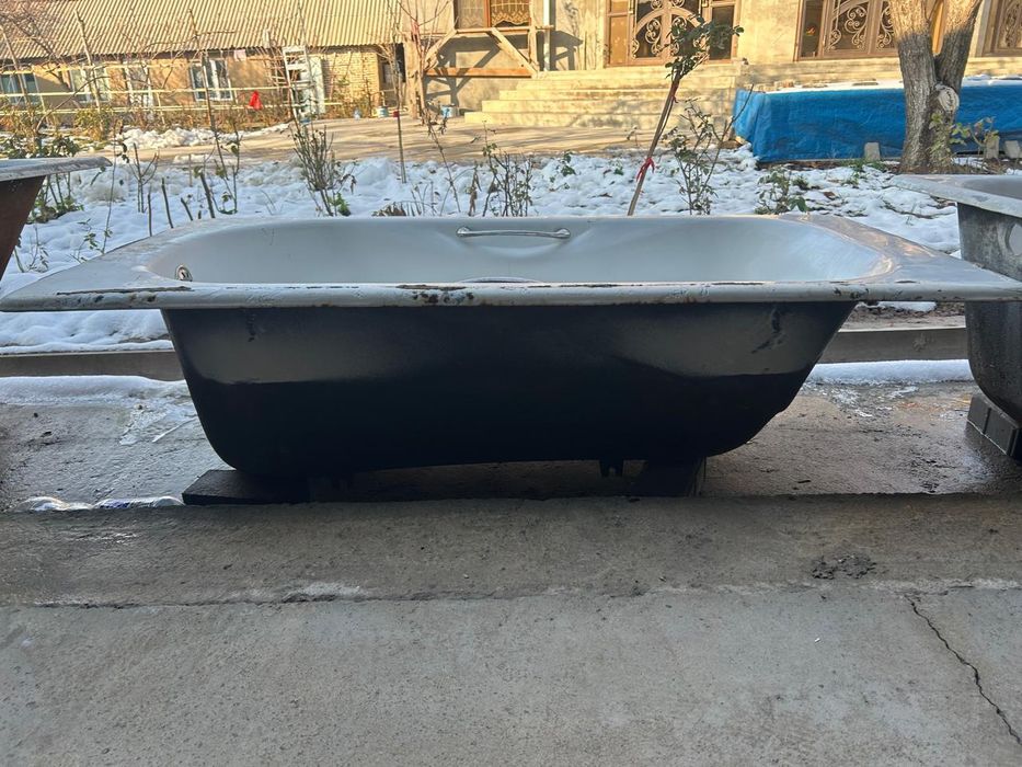 Чугунная ванна, 3 шт.