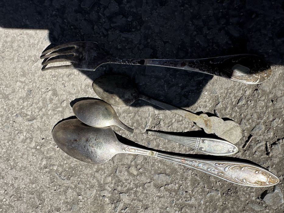 Серебро ложка продою срочно