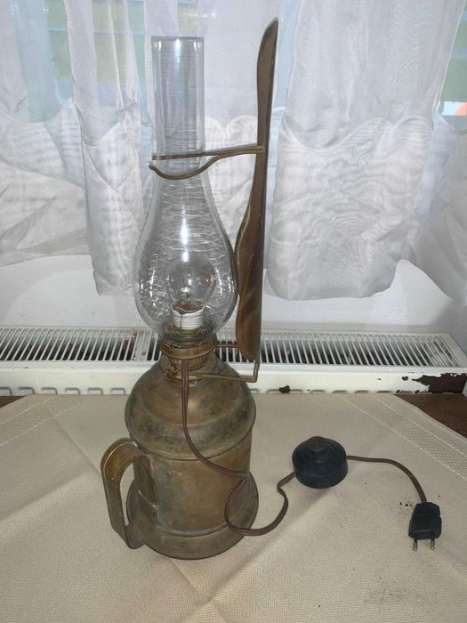 Lampa electrica din cupru