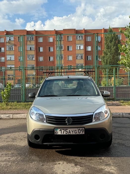 Продам Рено Сандеро