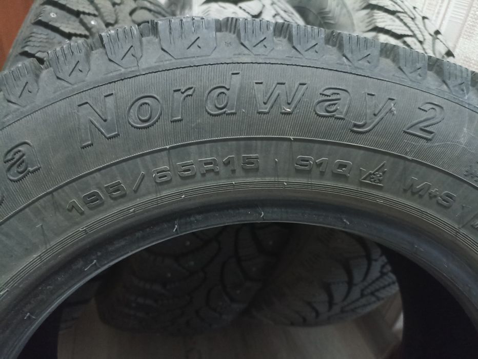 Продам резину  состояние хорошее