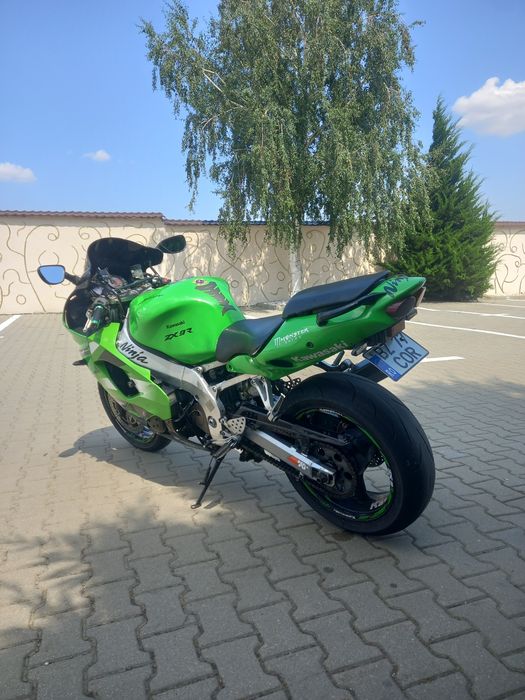 Kawasaki ninja zx9r 2000