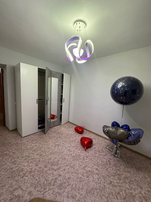 Сити 1 микр, 3 бөлмелі үй жалға беріледі