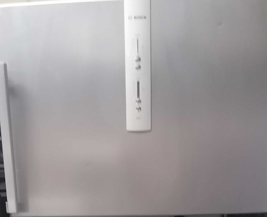 Хладилник с фризер  Bosh