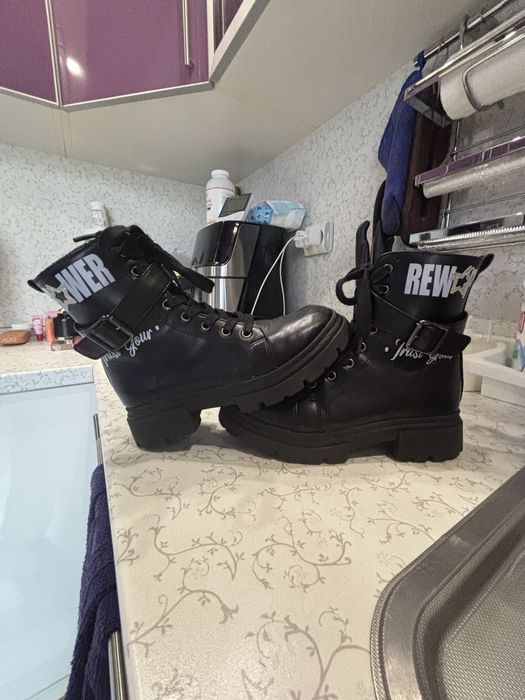 Черни ботуши за деца