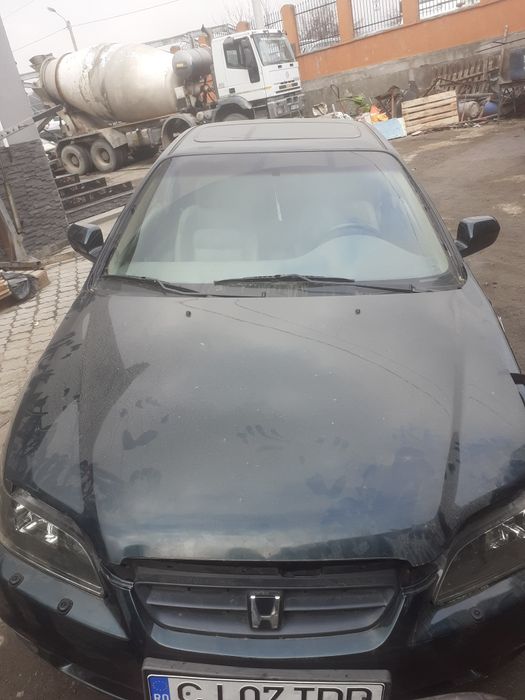 Dezmembrez Honda Accord 3.0