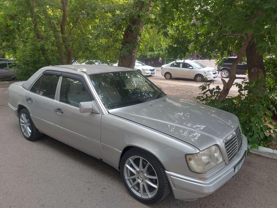 Продам  мерседес 124 кузове