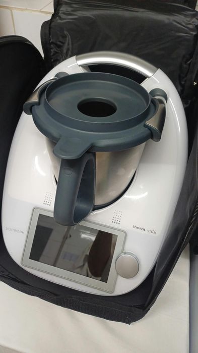 Thermomix TM6 + geantă / Constanța