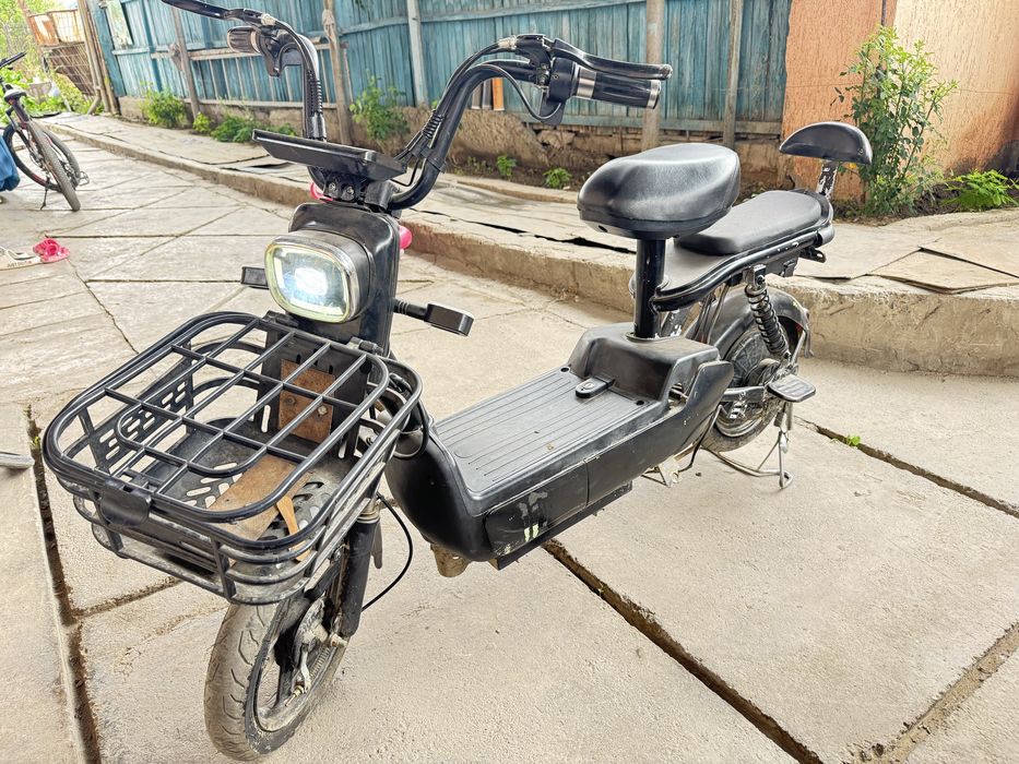 Электроскутер продам