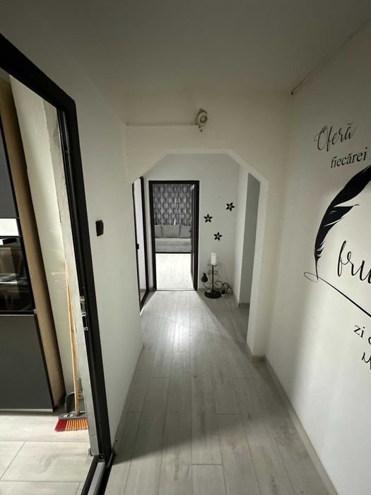 De închiriat apartament 4 camere decomandat – Medgidia
