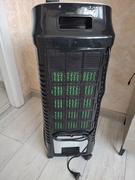 Охладител за въздух ONECONCEPT  в отлично състояние