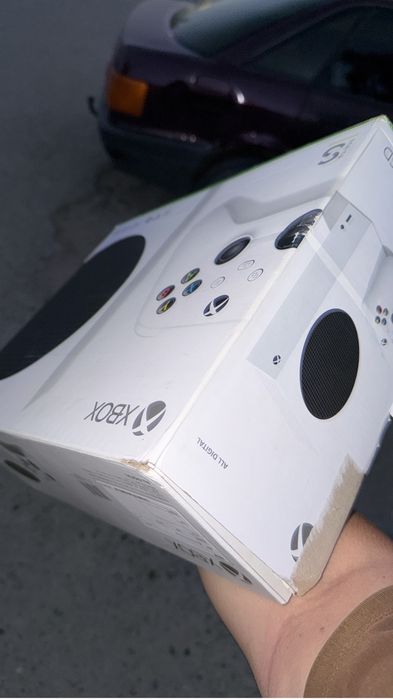 Xbox 512GB каробка все есть