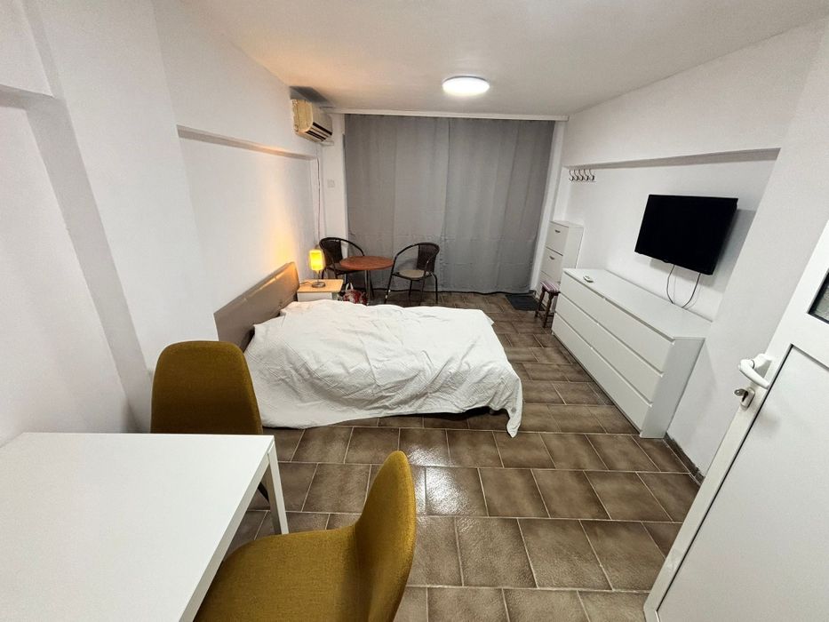 Дава се под наем Едностаен апартамент в Варна, Левски - 24 кв.м за 289.17 € - Снимка #3