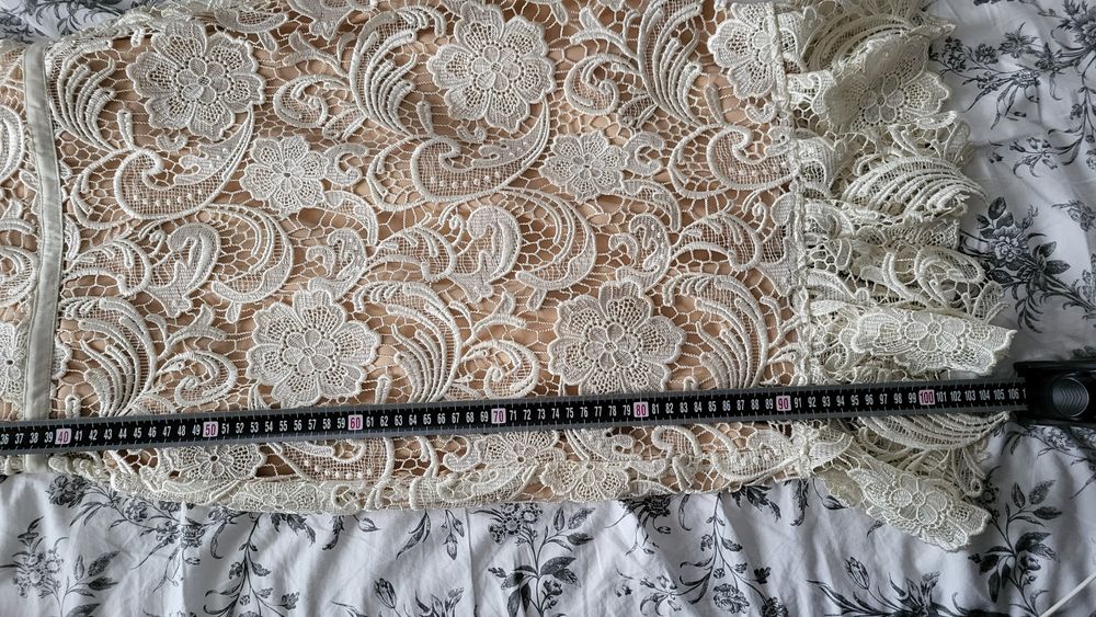 Rochie din dantela cu captuseala