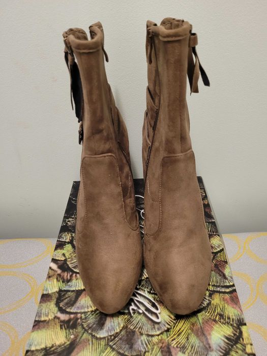 Нови дамски боти на ток