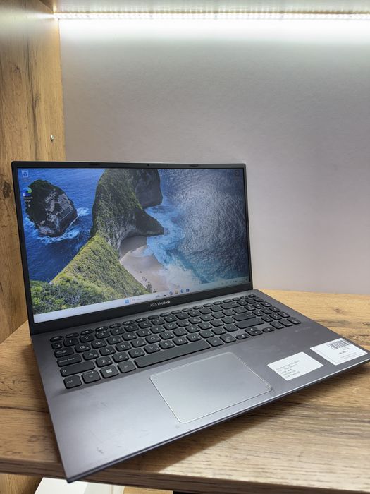 ноутбук Asus Vivobook AMD Silver 3