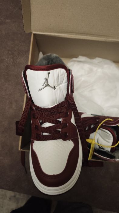Кроссовки Джорданы с мехом