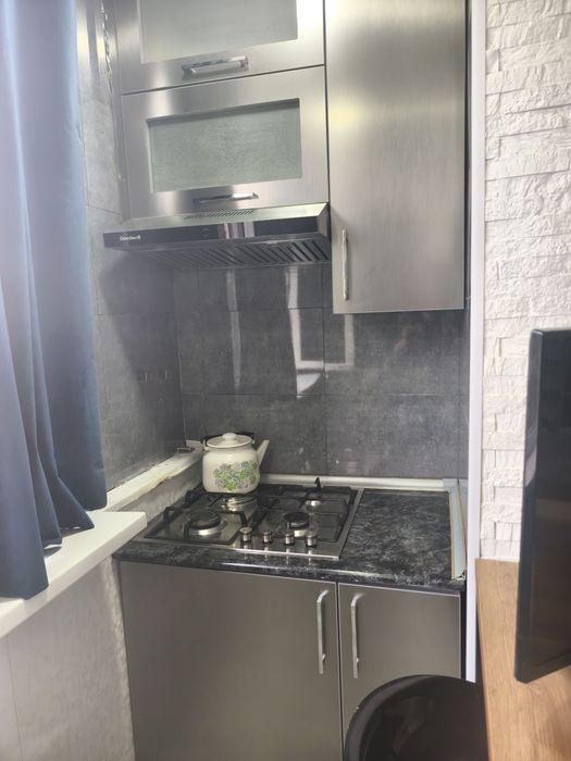 Сдаётся квартира возле Цирка (адра)