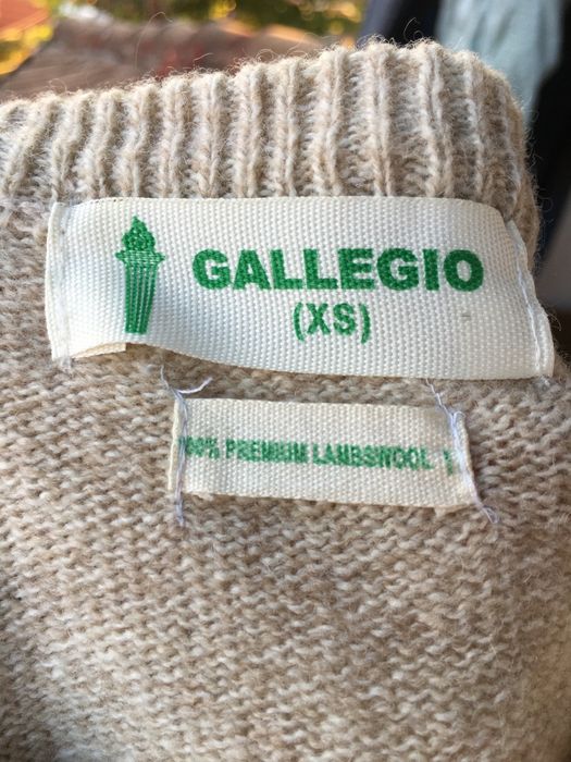 Вълнен винтидж италиански пуловер беж, С