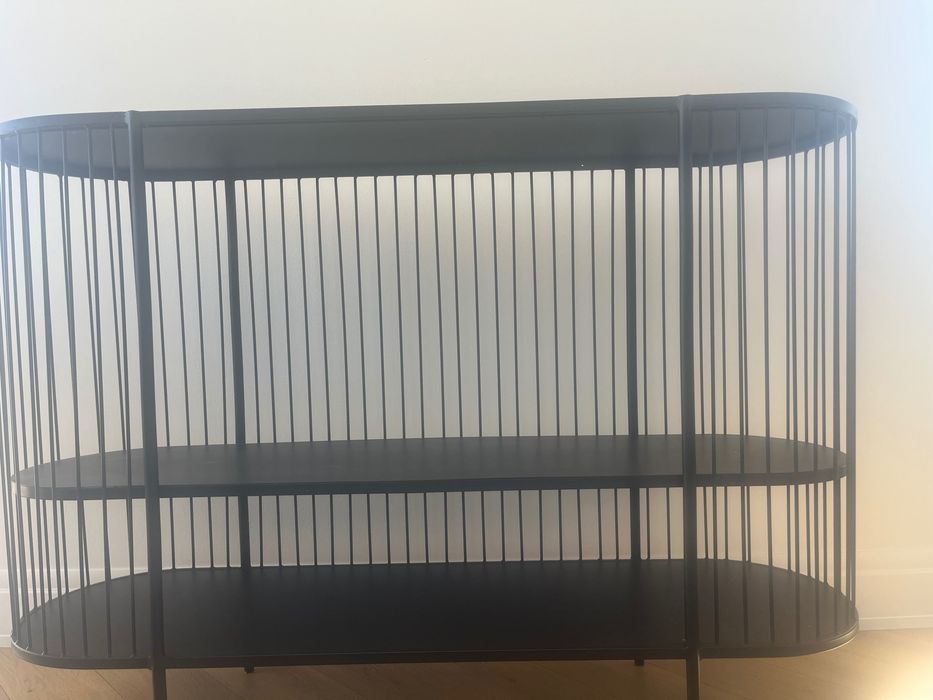 Comodă metal negru