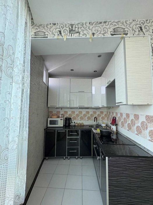 продажа 3- ком кв .11 мкр