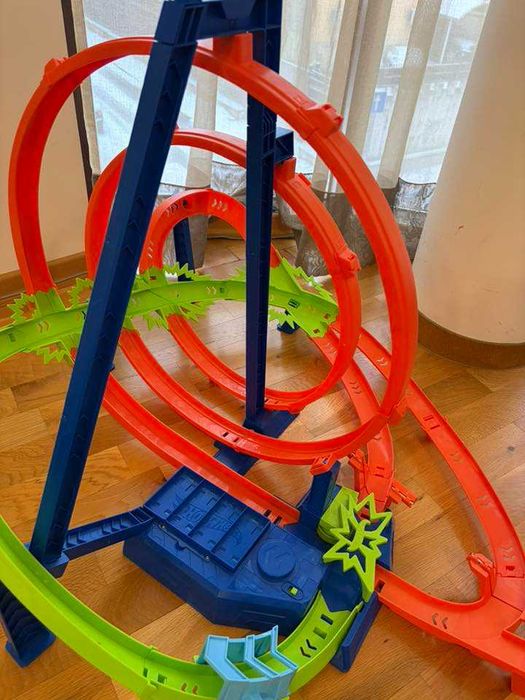 Hot Wheels Epic Clash писта