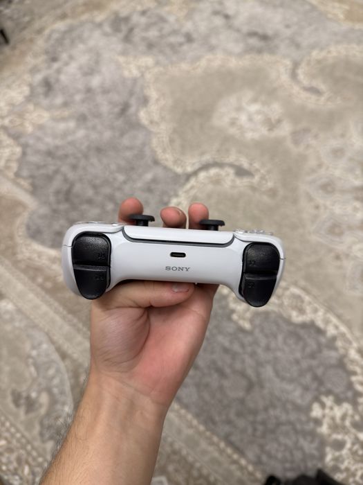 Джойстик от PlayStation 5