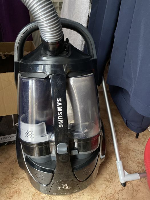Пылесос samsung черный