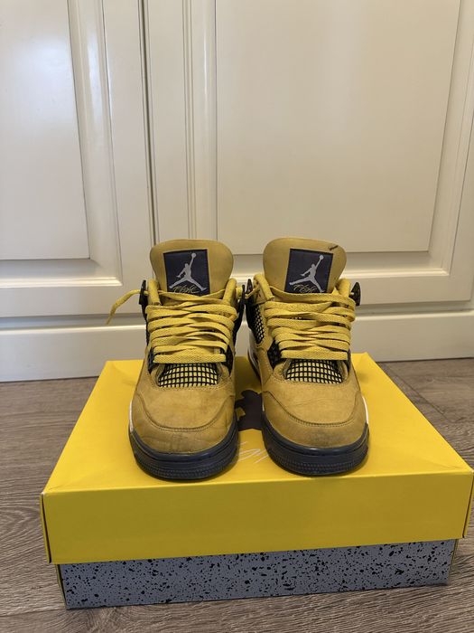 Air Jordan 4 Retro Lightning