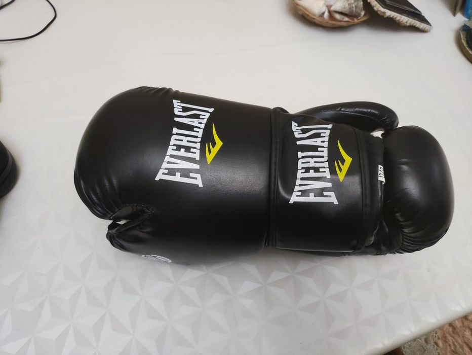 перчатки боксёрские