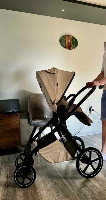 КАТО НОВА Easywalker Zoey + пълен комплект + доживотна гаранция на шасито!