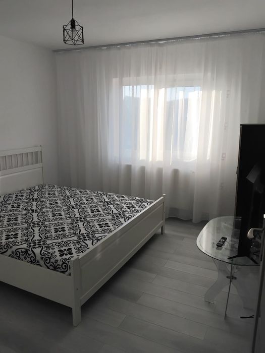 Inchiriez apartament cu doua camere