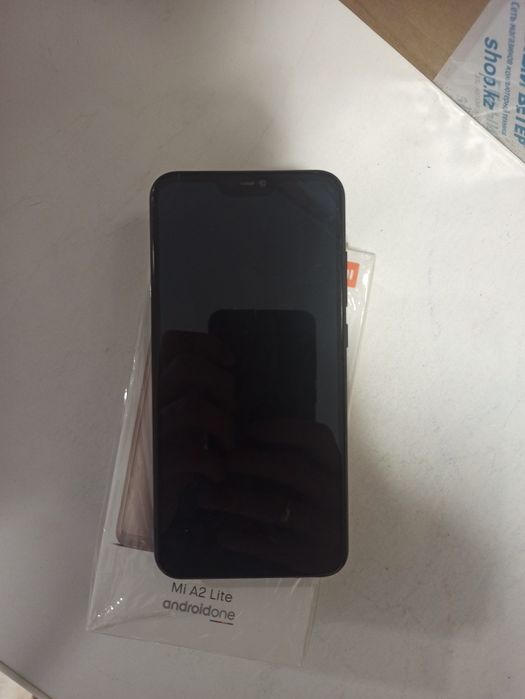 Смартфон Xiaomi mi A2 light