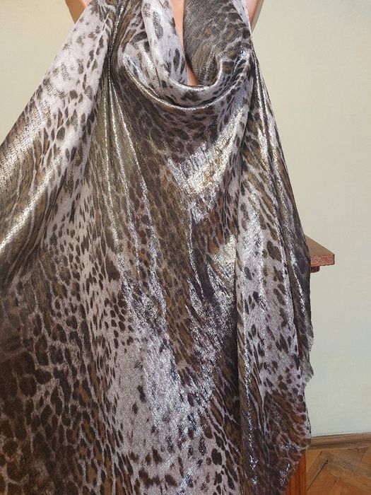 Mătase naturala cu fir metalic si imprimeu animal print, țesatura de poveste pt ocazii speciale