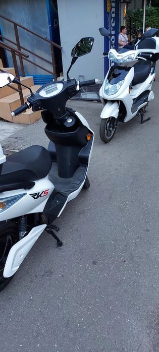 Vând scuter electric limitata la 25 km 2020