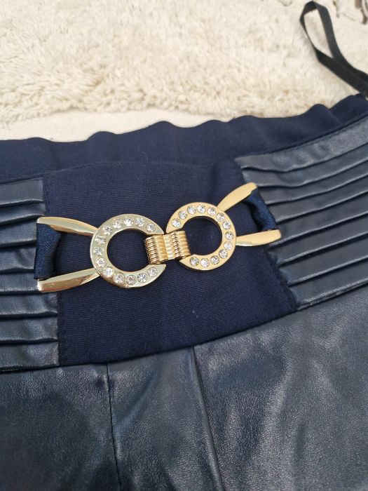 Lucy Fashion Елегантен панталон размер S (от еко кожа и плат)