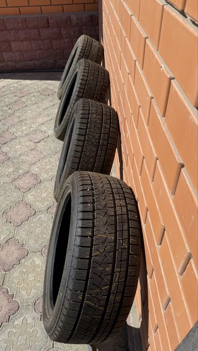 БУ триангл 235/45/18