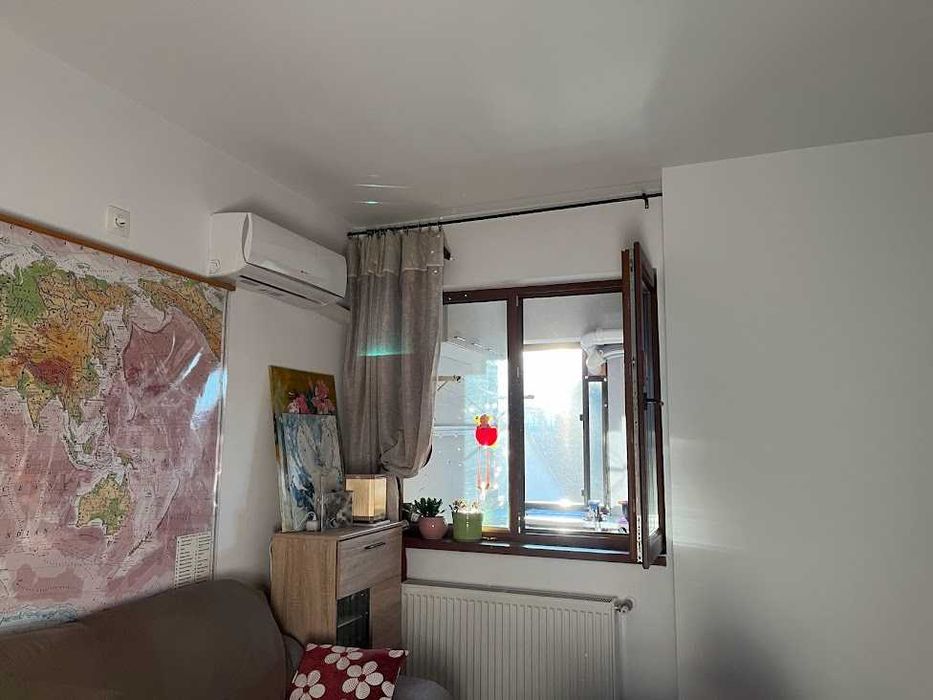 Brancoveanu Metrou 2 cam etaj 1/3 an 2014 cu  parcare acoperita