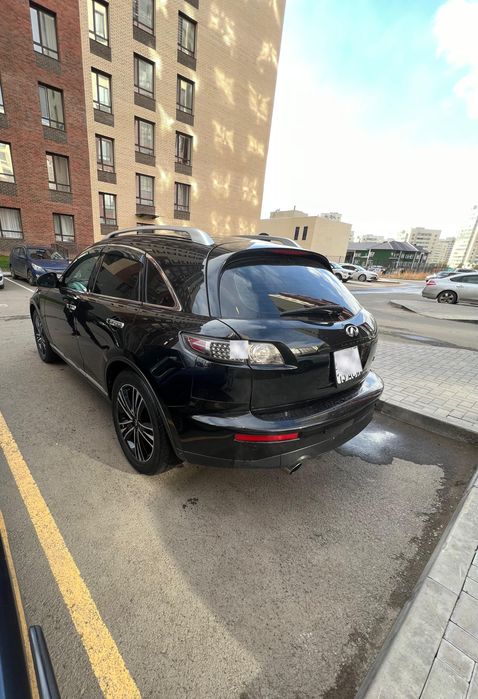 ПРОДАМ Infiniti FX35 3.5 AT