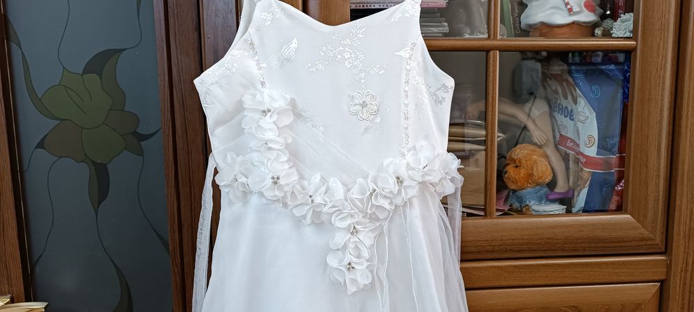 Продам разные детские платья