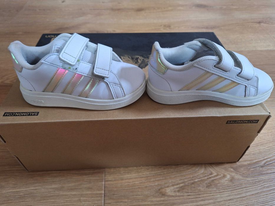 Детски обувки Adidas GY2328 Бял - 25