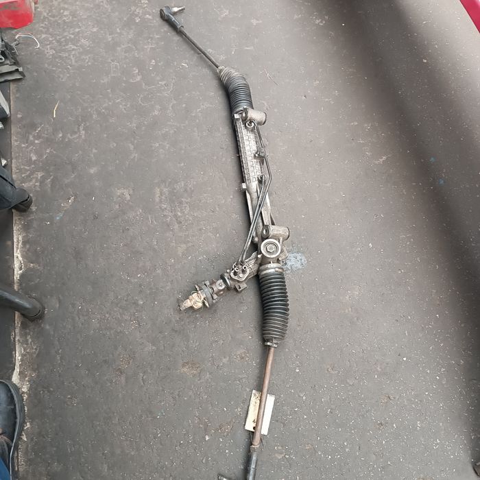 Рулевая рейка на Ford Transit