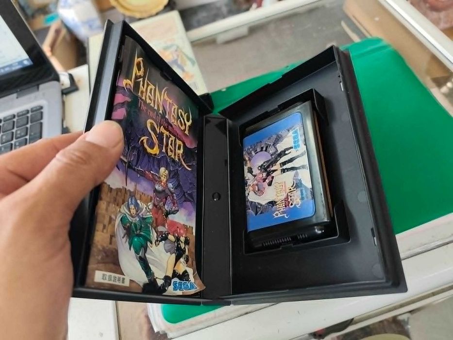 Две оригинални дискети за Sega mega drive