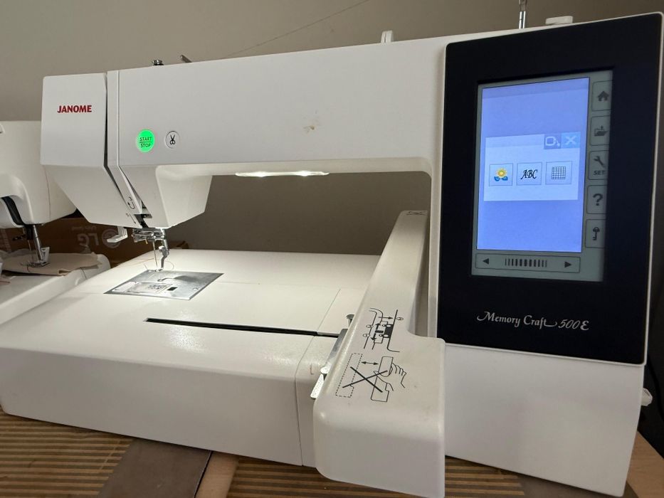 Машина швейная новая