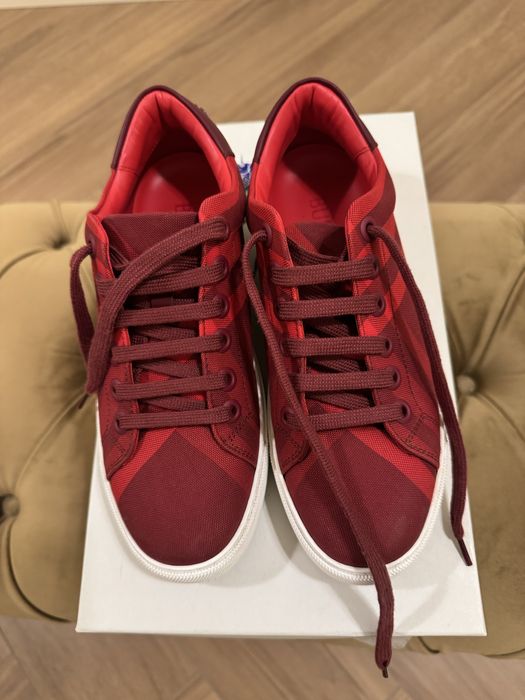Оригинални кецове BURBERRY 37 номер