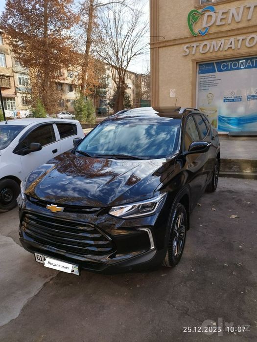 Mashina kraskasi toza hali kop minilmagan balonlari yangi