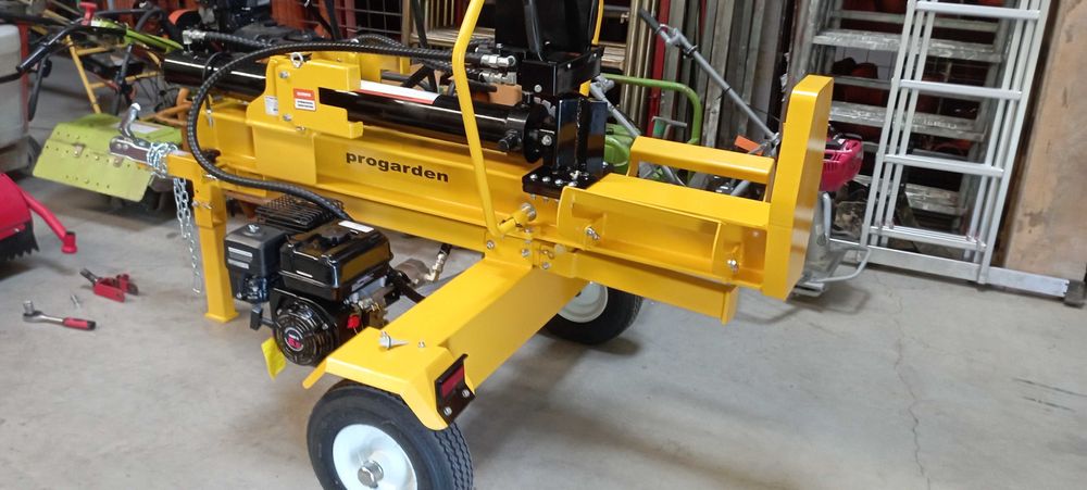 Despicator si circular taiat lemne busteni