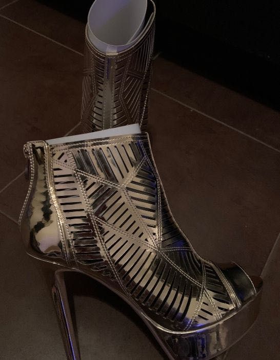 Луксозни златисти стилни вип боти УникатТопМодел Колекция VIP New25/26