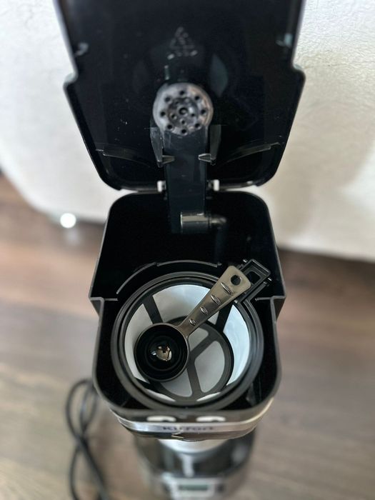 Продам кофеварку Kitfort KT-795